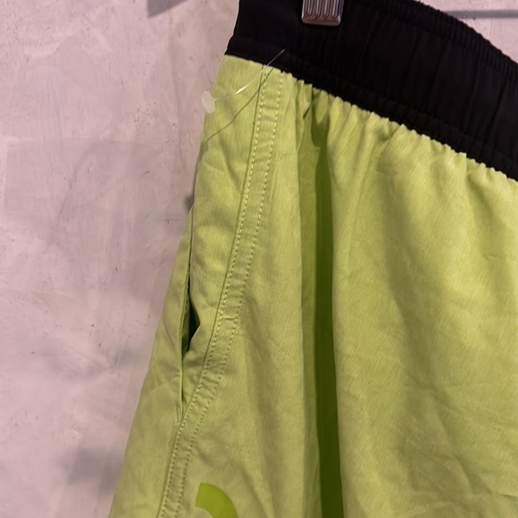 NWT Oakley Mark II Volley 16 Swim Shorts, Lime Green, Size XXL - Picture 8 of 9